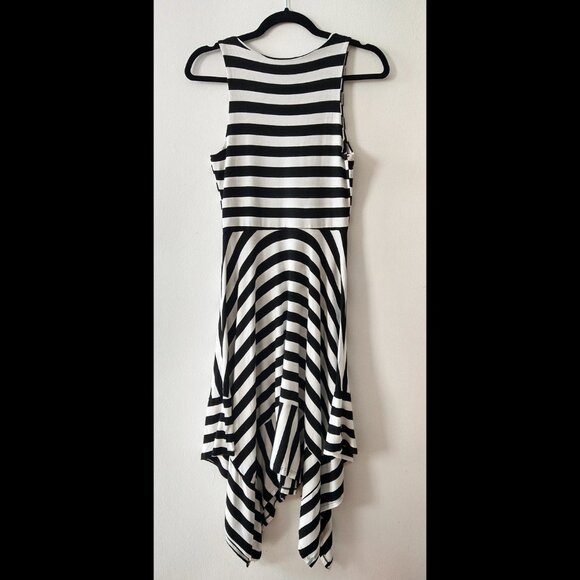 Asymmetrical Monteau Black & White Striped Dress - Picture 3 of 7
